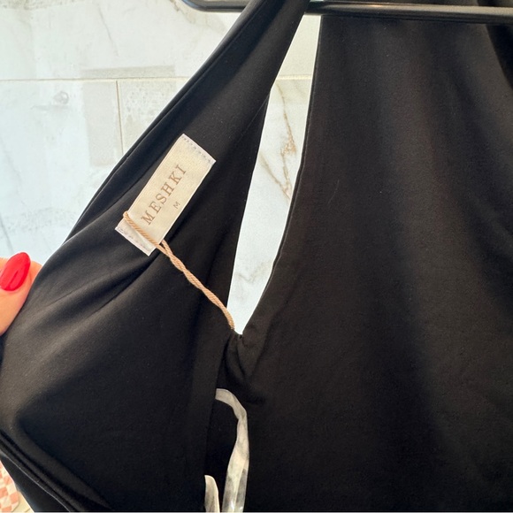 NWT | MESHKI | SLINKY BACK TOP - Picture 8 of 10
